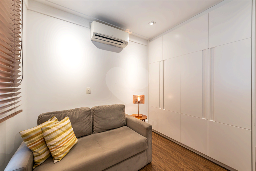 Apartamento a venda em Itaim com 161 m³ - 3 suítes 