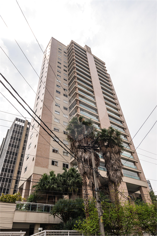 Apartamento a venda em Itaim com 161 m³ - 3 suítes 