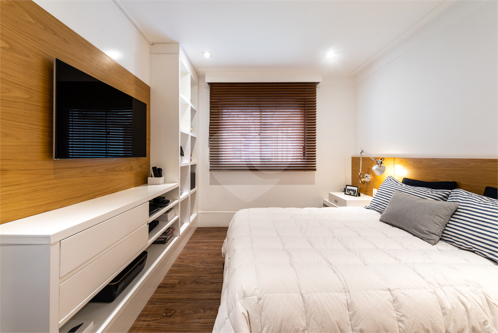 Apartamento a venda em Itaim com 161 m³ - 3 suítes 