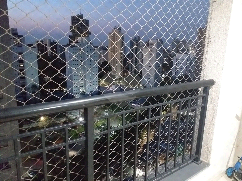 APARTAMENTO em MORUMBI