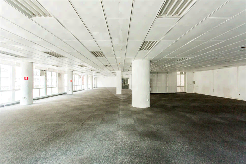LAJES CORPORATIVAS em CENTRO