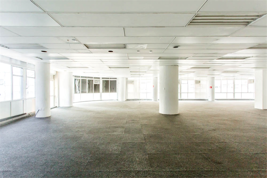 LAJES CORPORATIVAS em CENTRO