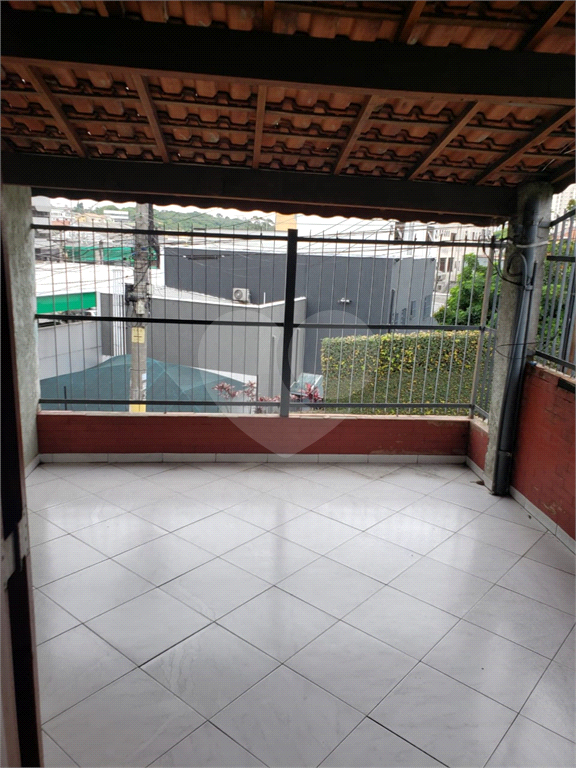 Sobrado à venda e locação com 100m² e 2 dormitórios, localizado no bairr Jardim Santa Mena, Guarulho