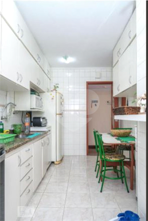 APARTAMENTO em SANTANA