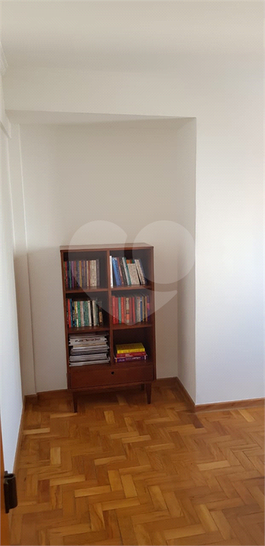 Apartamento à venda com 2 quartos, 72m² - Foto 3