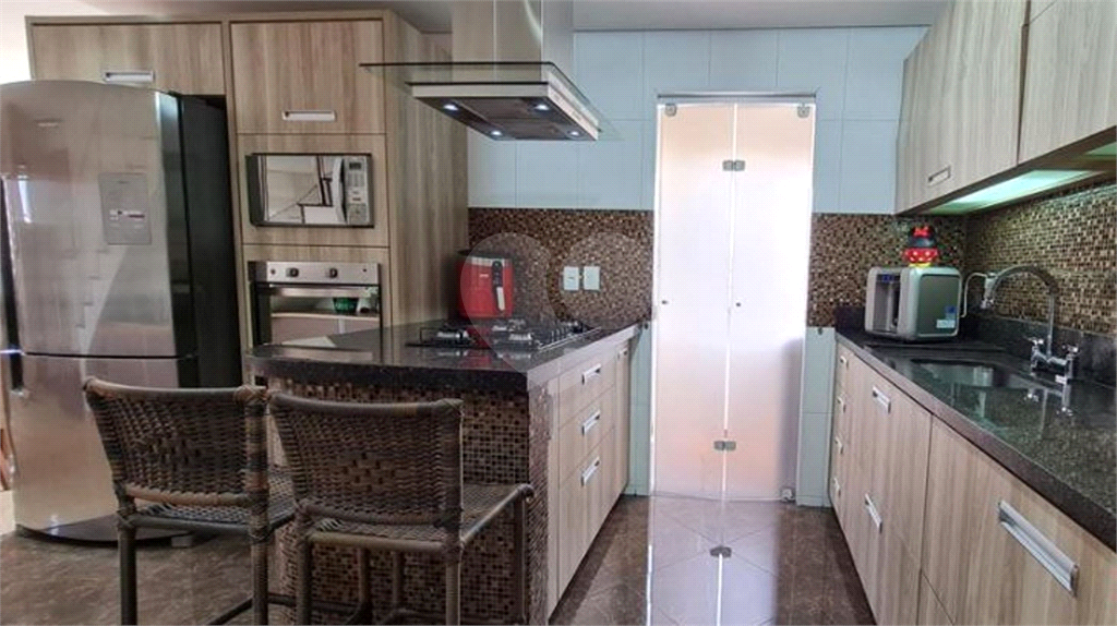 APARTAMENTO em VILA PRUDENTE