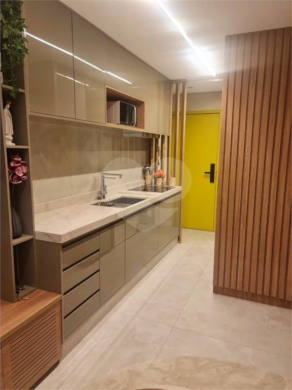 APARTAMENTO em SANTANA