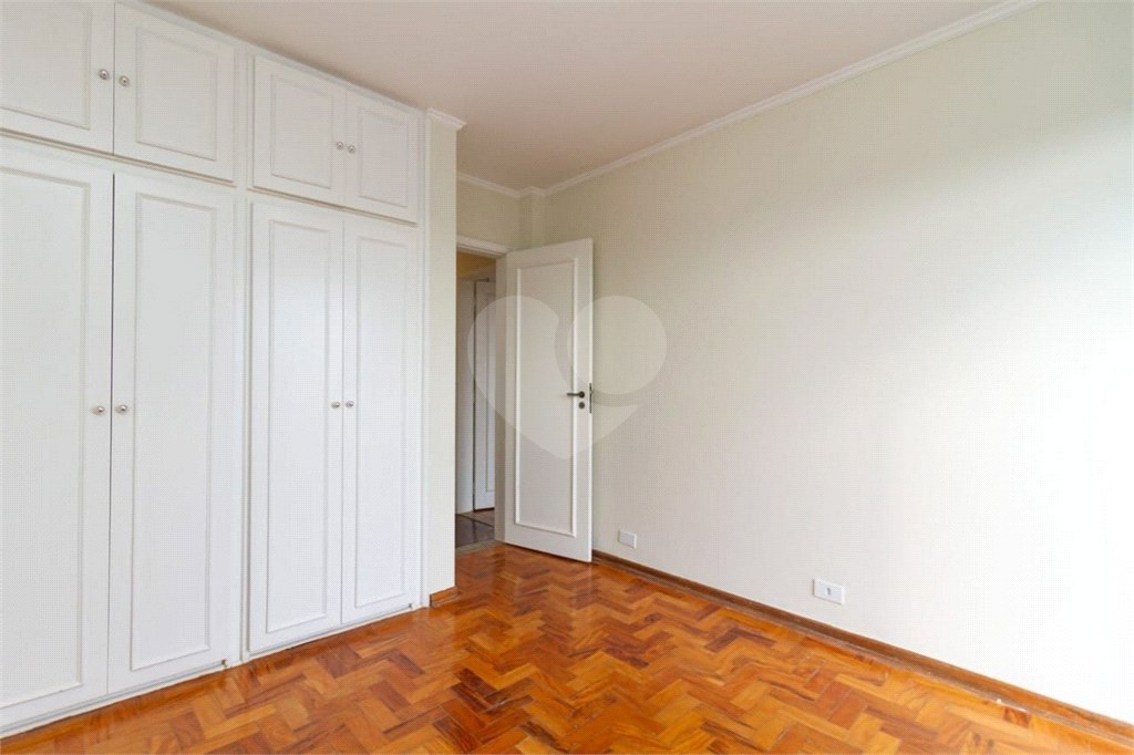 Apartamento para locação com vista aberta para o Parque do Ibirapuera.