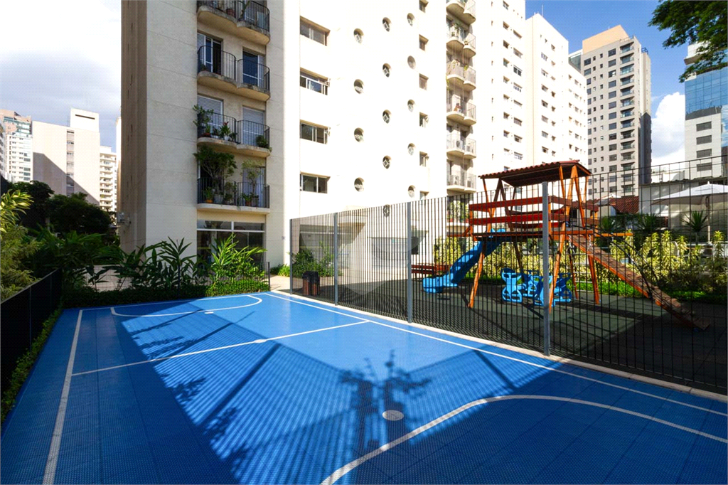 Apartamento para locação com vista aberta para o Parque do Ibirapuera.