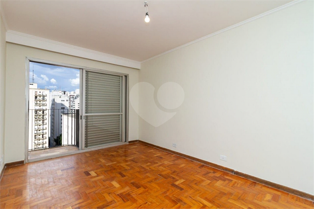 Apartamento para locação com vista aberta para o Parque do Ibirapuera.