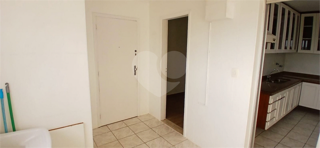 Apartamento para locação com vista aberta para o Parque do Ibirapuera.