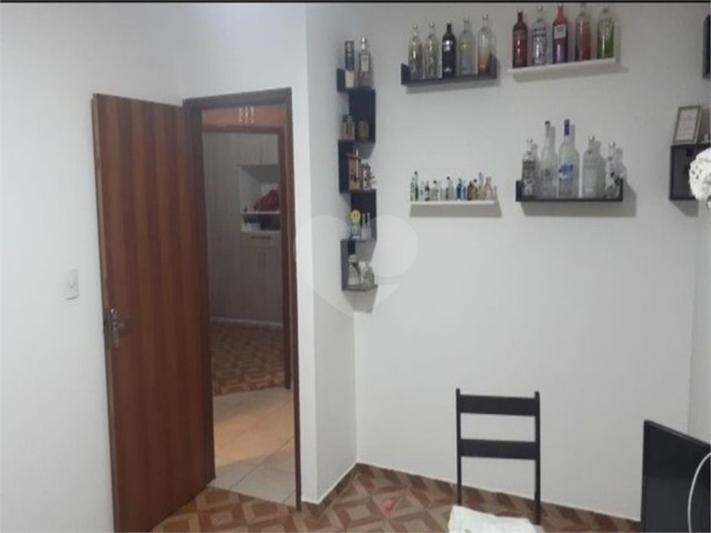 Casa à venda com 3 quartos, 150m² - Foto 11