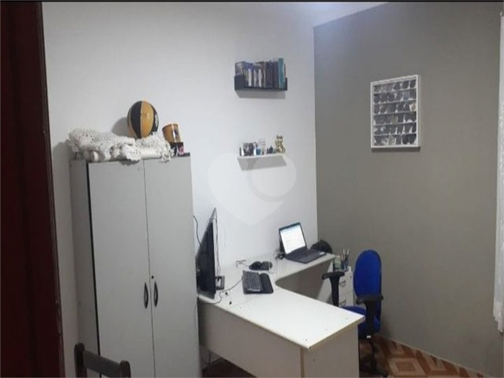 Casa à venda com 3 quartos, 150m² - Foto 3