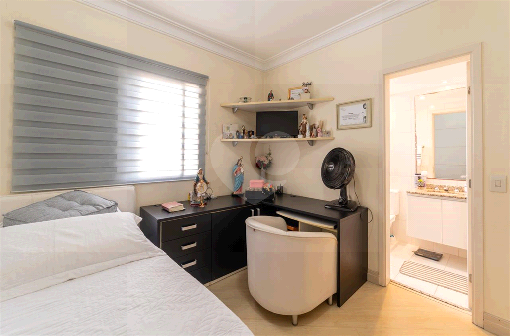 APARTAMENTO COM 3 SUÍTES E 3 VAGAS