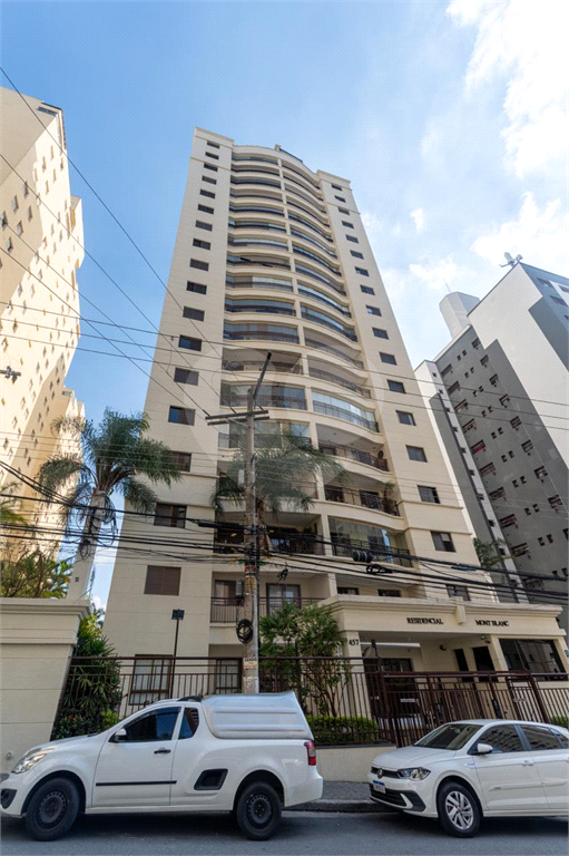APARTAMENTO COM 3 SUÍTES E 3 VAGAS