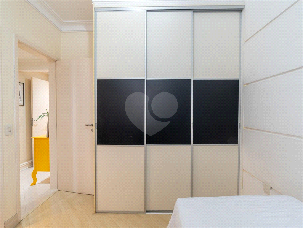 APARTAMENTO COM 3 SUÍTES E 3 VAGAS