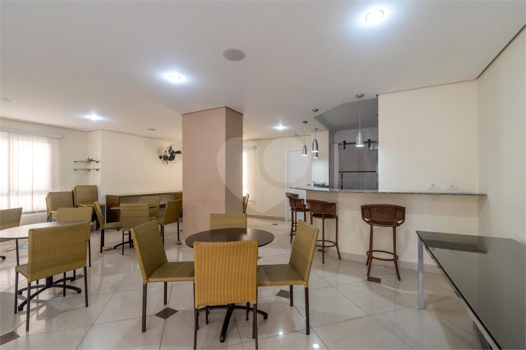 APARTAMENTO COM 3 SUÍTES E 3 VAGAS