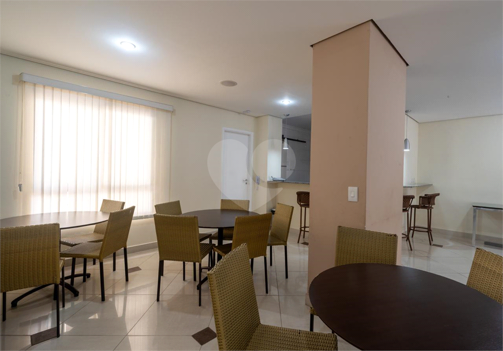 APARTAMENTO COM 3 SUÍTES E 3 VAGAS