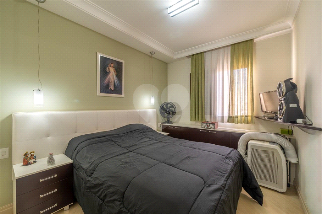 APARTAMENTO COM 3 SUÍTES E 3 VAGAS