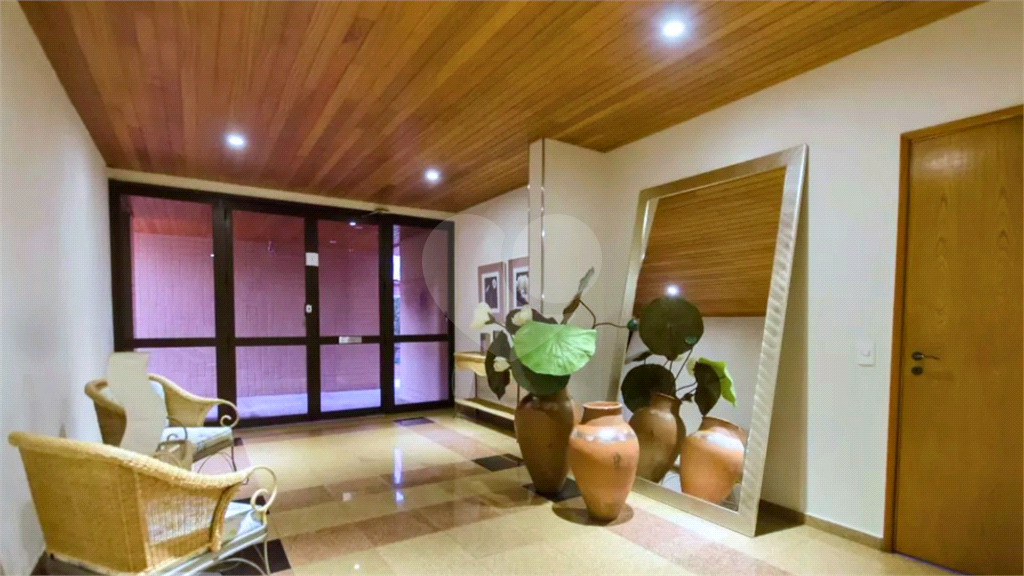Apartamento no coração da Avenida Braz Leme com 214 metros, - 4 suítes, 4 vagas de garagem 