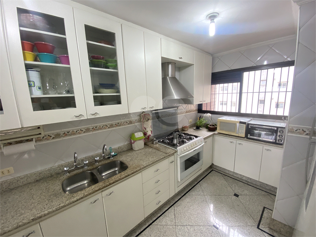 Apartamento no coração da Avenida Braz Leme com 214 metros, - 4 suítes, 4 vagas de garagem 