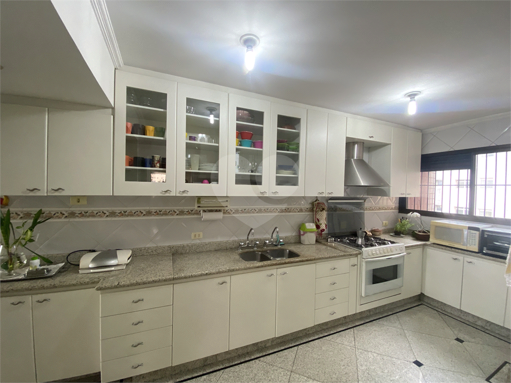 Apartamento no coração da Avenida Braz Leme com 214 metros, - 4 suítes, 4 vagas de garagem 