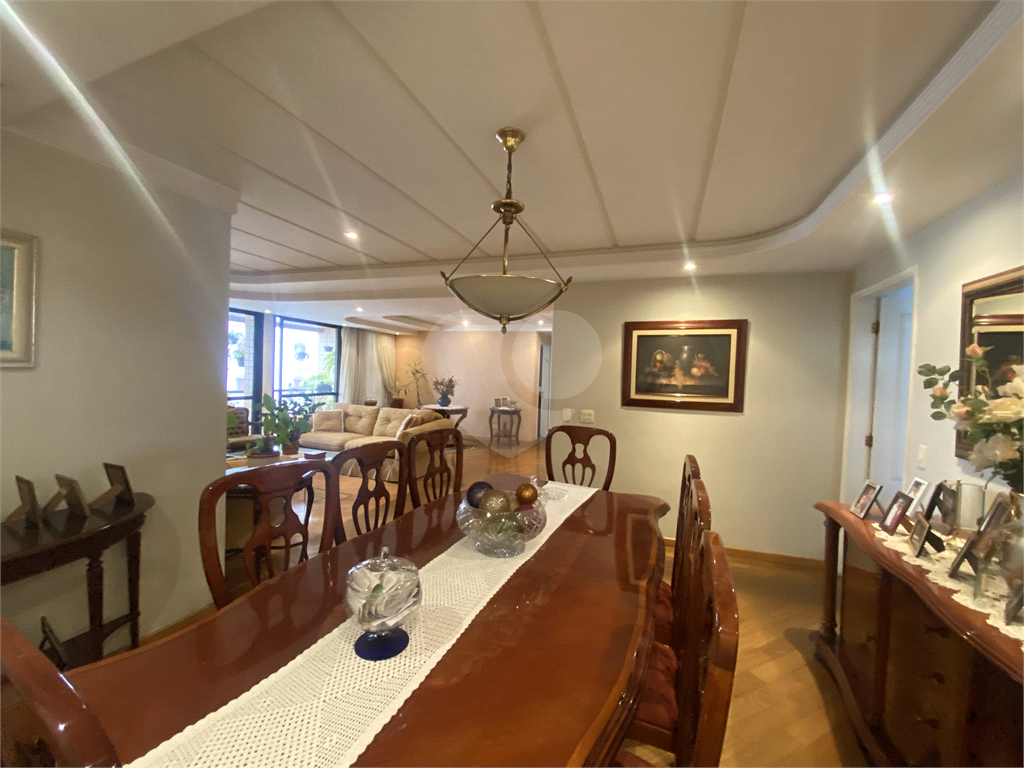 Apartamento no coração da Avenida Braz Leme com 214 metros, - 4 suítes, 4 vagas de garagem 