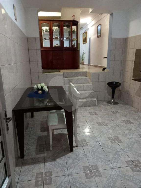 Sobrado à venda com 3 quartos, 180m² - Foto 8