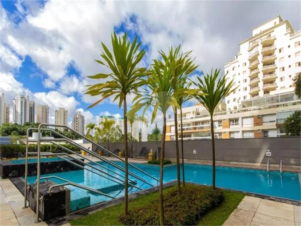 APARTAMENTO em VILA ANDRADE