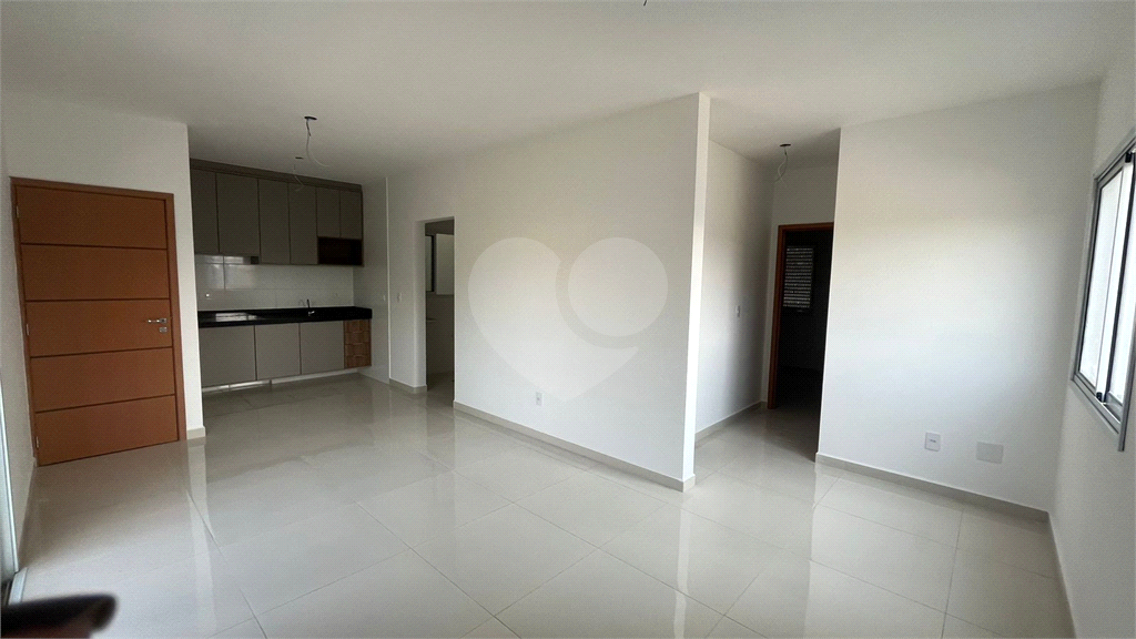 Apartamento à venda e aluguel com 2 quartos, 65m² - Foto 4