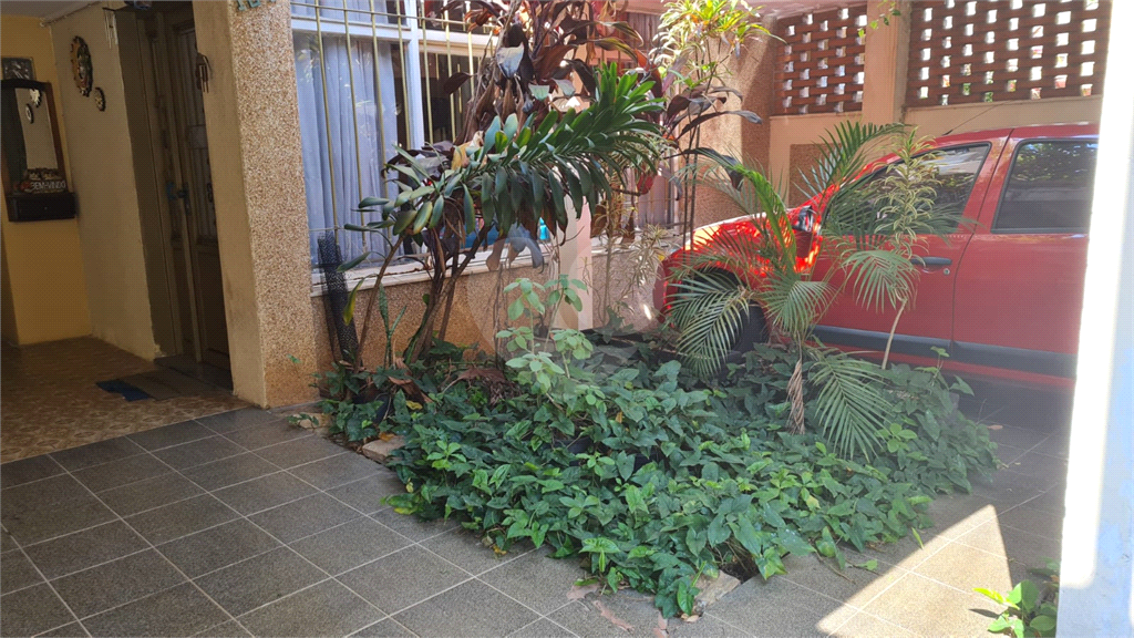 Sobrado com quintal na Agua Fria
