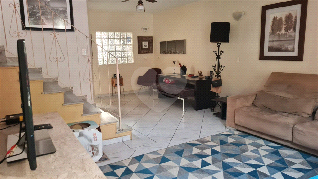 Sobrado com quintal na Agua Fria