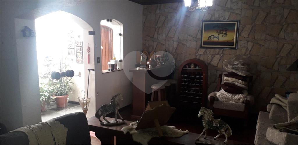CASA em JARDIM REGINA