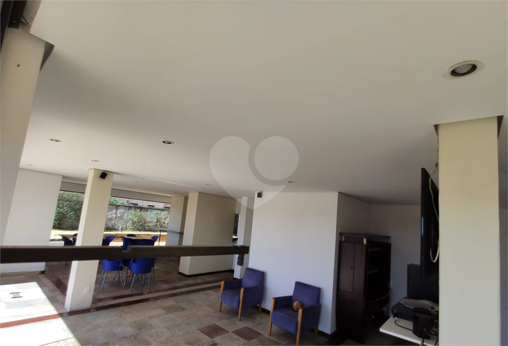 APARTAMENTO em MORUMBI