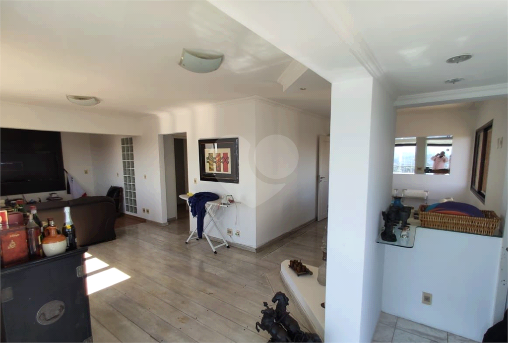 APARTAMENTO em MORUMBI