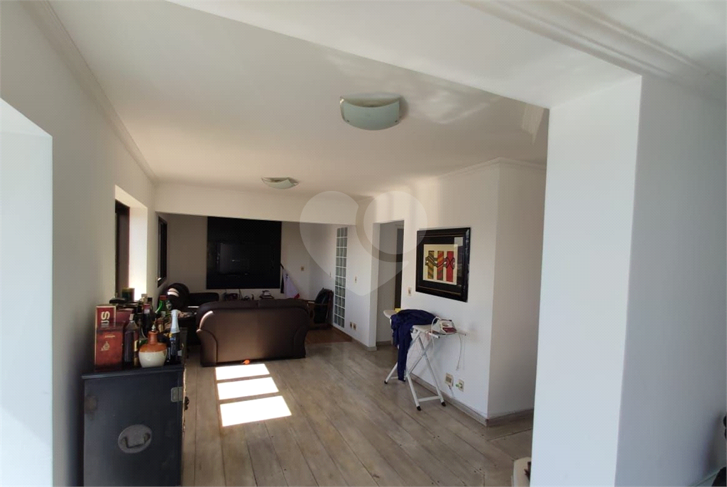 APARTAMENTO em MORUMBI