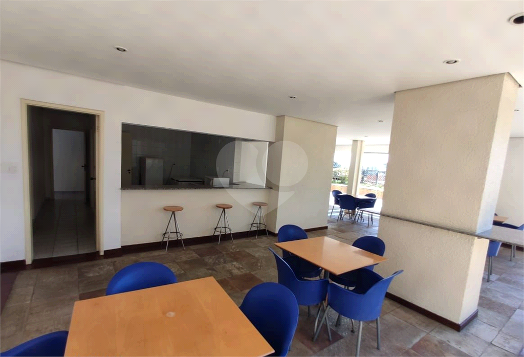 APARTAMENTO em MORUMBI
