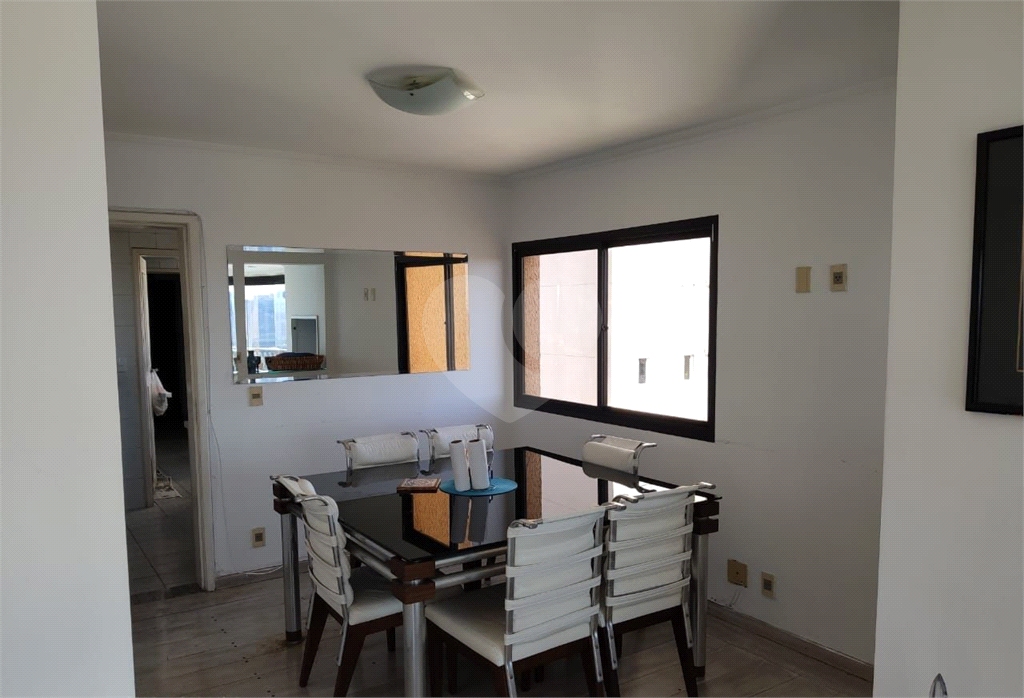 APARTAMENTO em MORUMBI