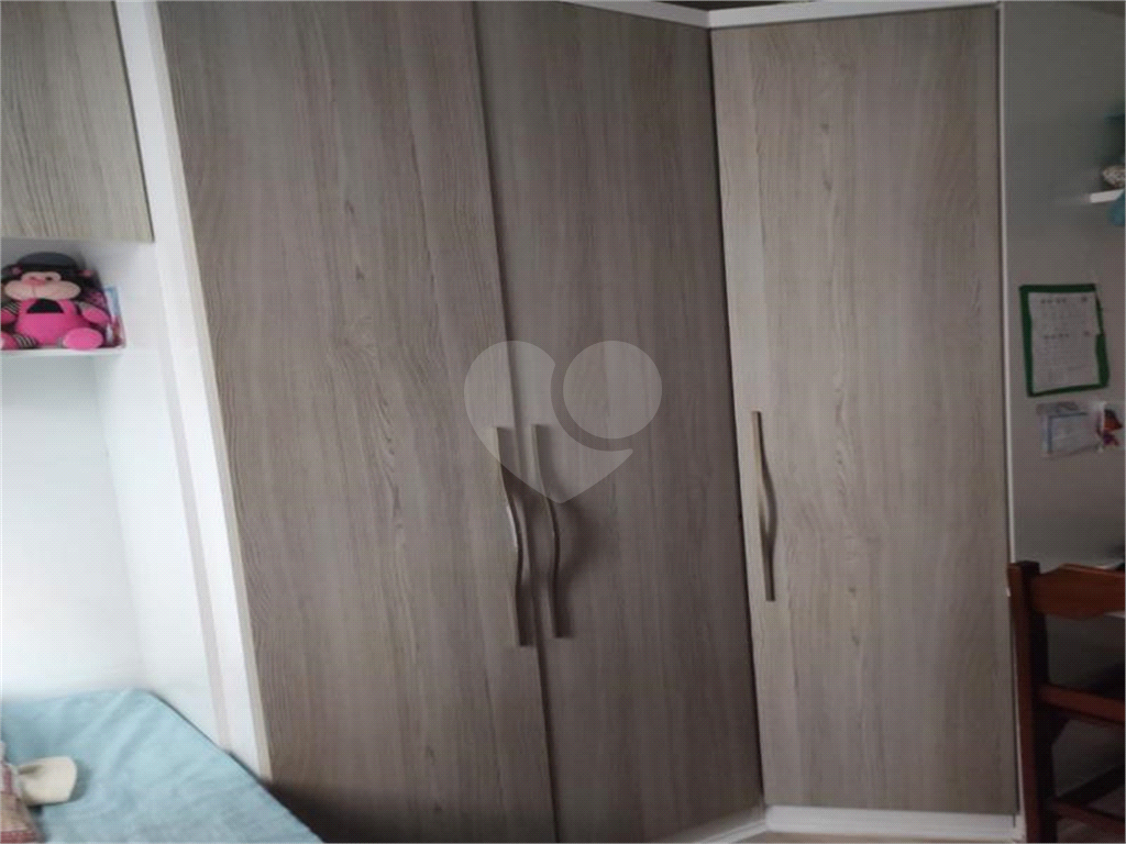 APARTAMENTO em PARQUE BRISTOL