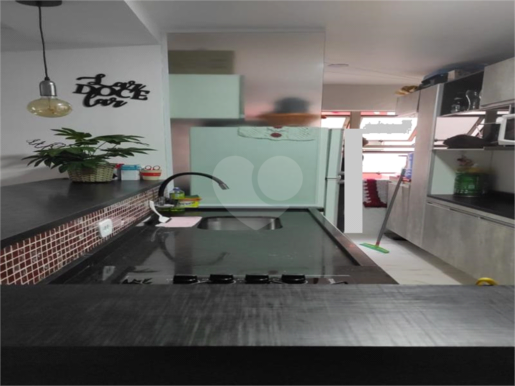 APARTAMENTO em PARQUE BRISTOL