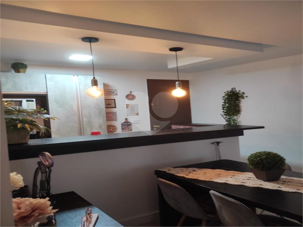 APARTAMENTO em PARQUE BRISTOL