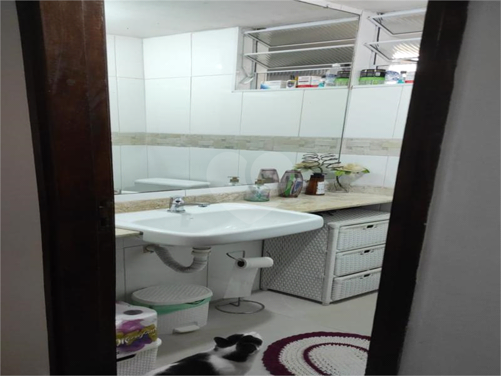 APARTAMENTO em PARQUE BRISTOL
