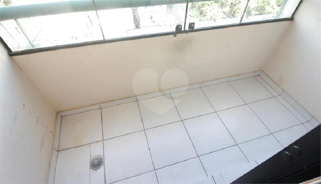 Apartamento à venda com 2 quartos, 69m² - Foto 19