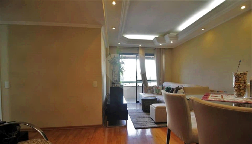 Apartamento à venda com 2 quartos, 69m² - Foto 2