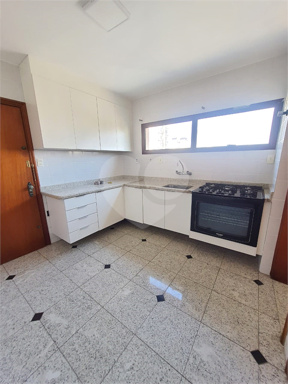 APARTAMENTO em SANTANA