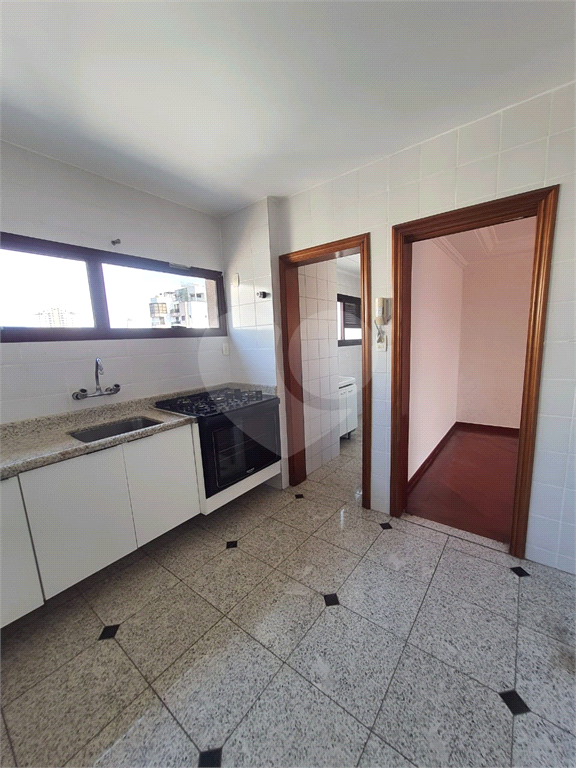 APARTAMENTO em SANTANA