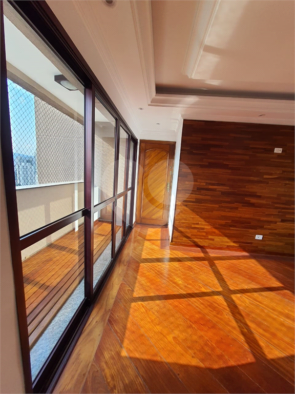 APARTAMENTO em SANTANA