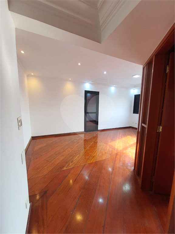 APARTAMENTO em SANTANA