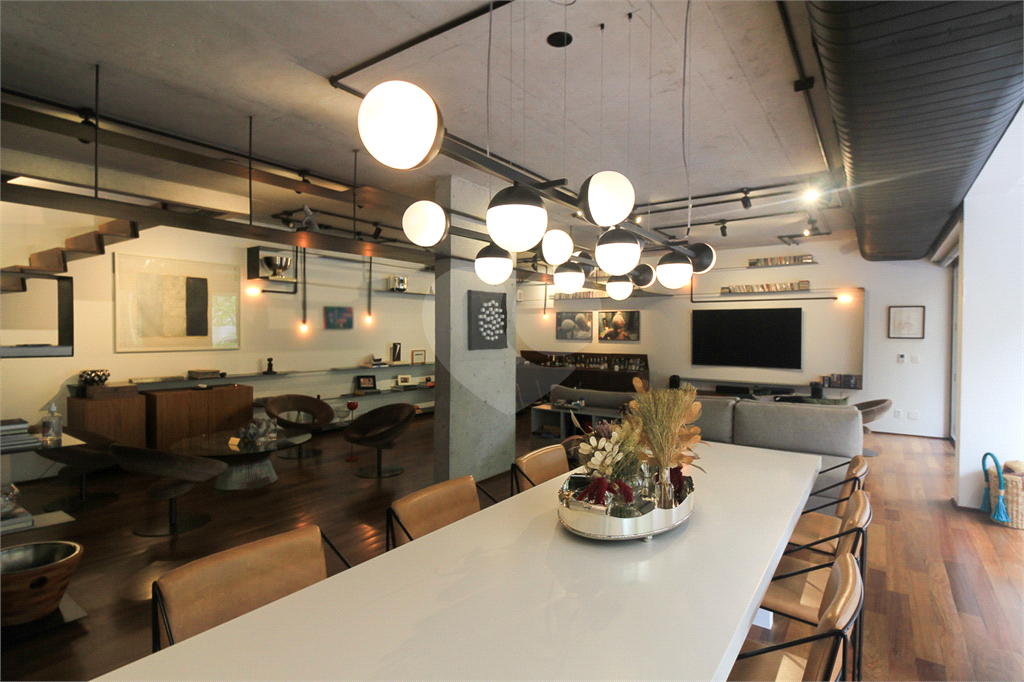 APARTAMENTO DUPLEX À VENDA TIPO GARDEN NA VILA MADALENA.