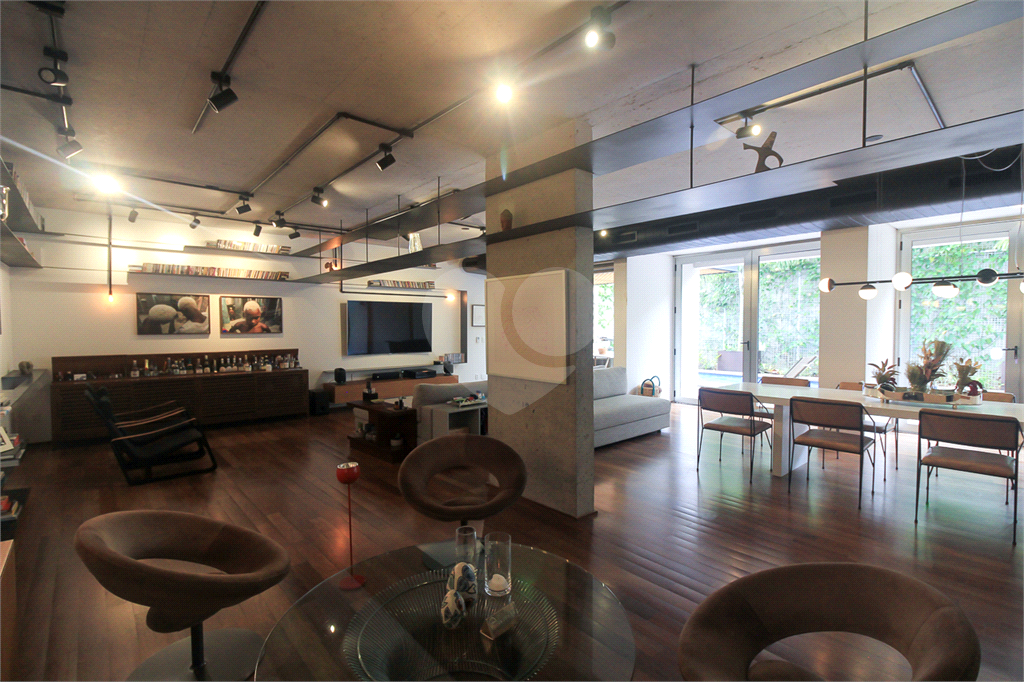 APARTAMENTO DUPLEX À VENDA TIPO GARDEN NA VILA MADALENA.